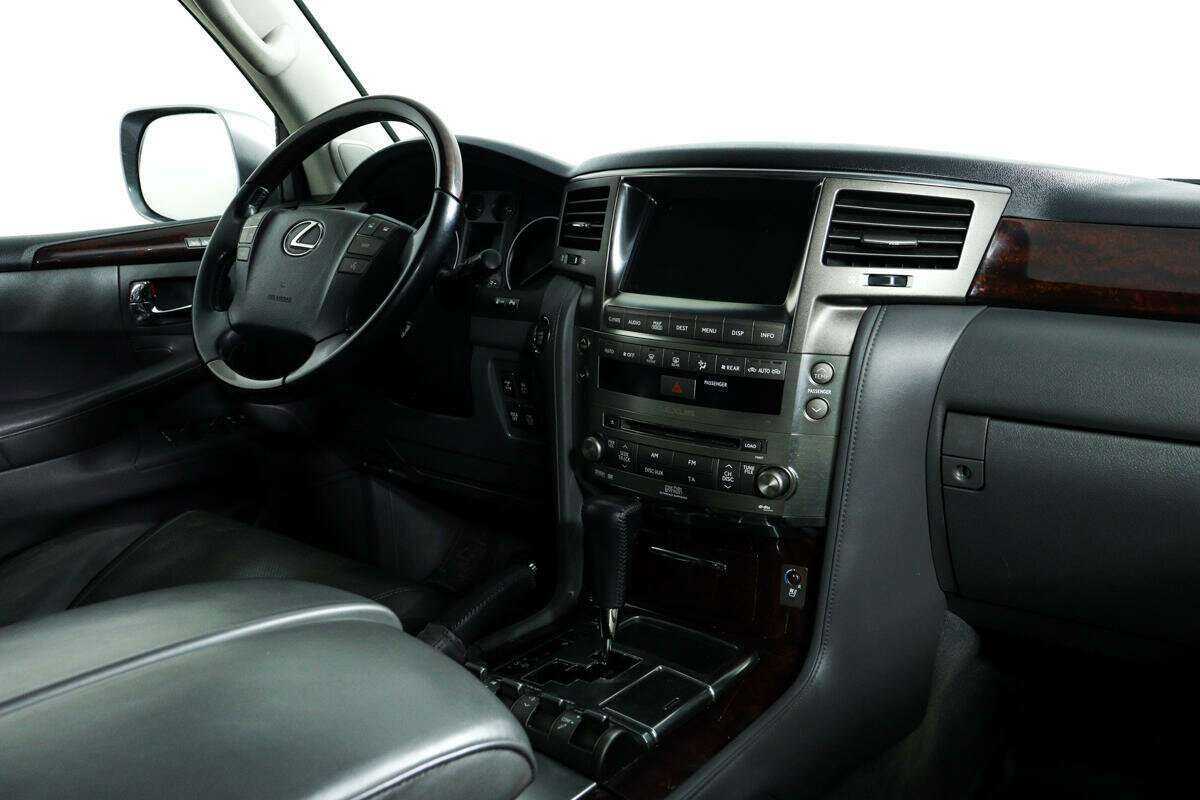 Купить Lexus LX 570, 2008, 190 602 км, фото №9