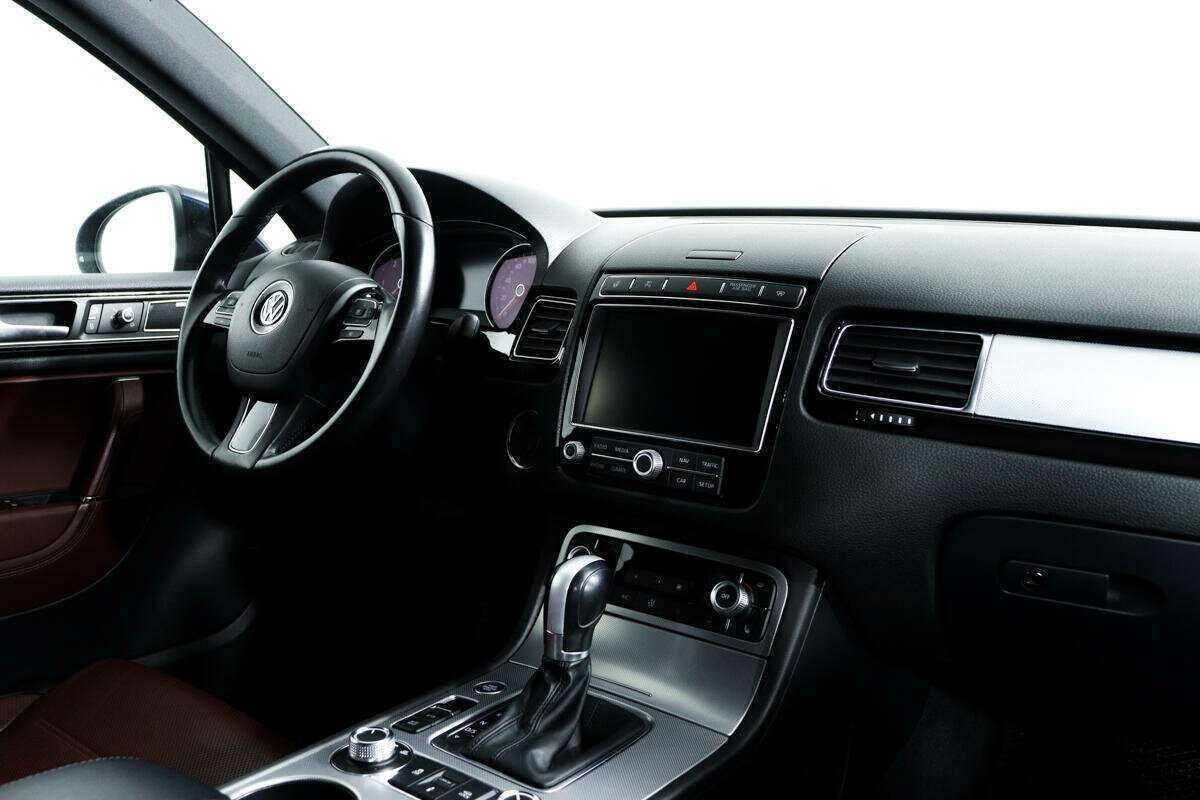 Купить Volkswagen Touareg, 2016, 149 952 км, фото №9
