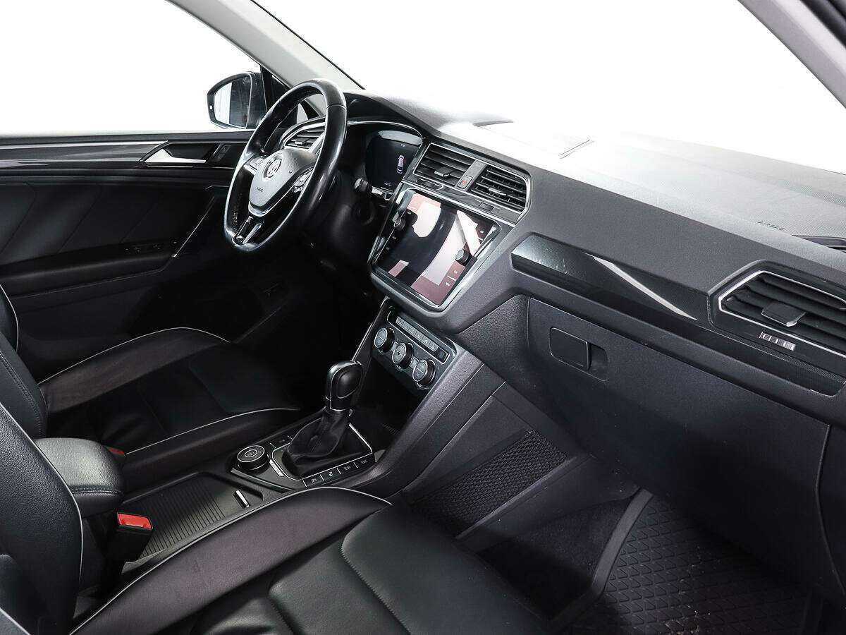 Купить Volkswagen Tiguan, 2017, 143 198 км, фото №9