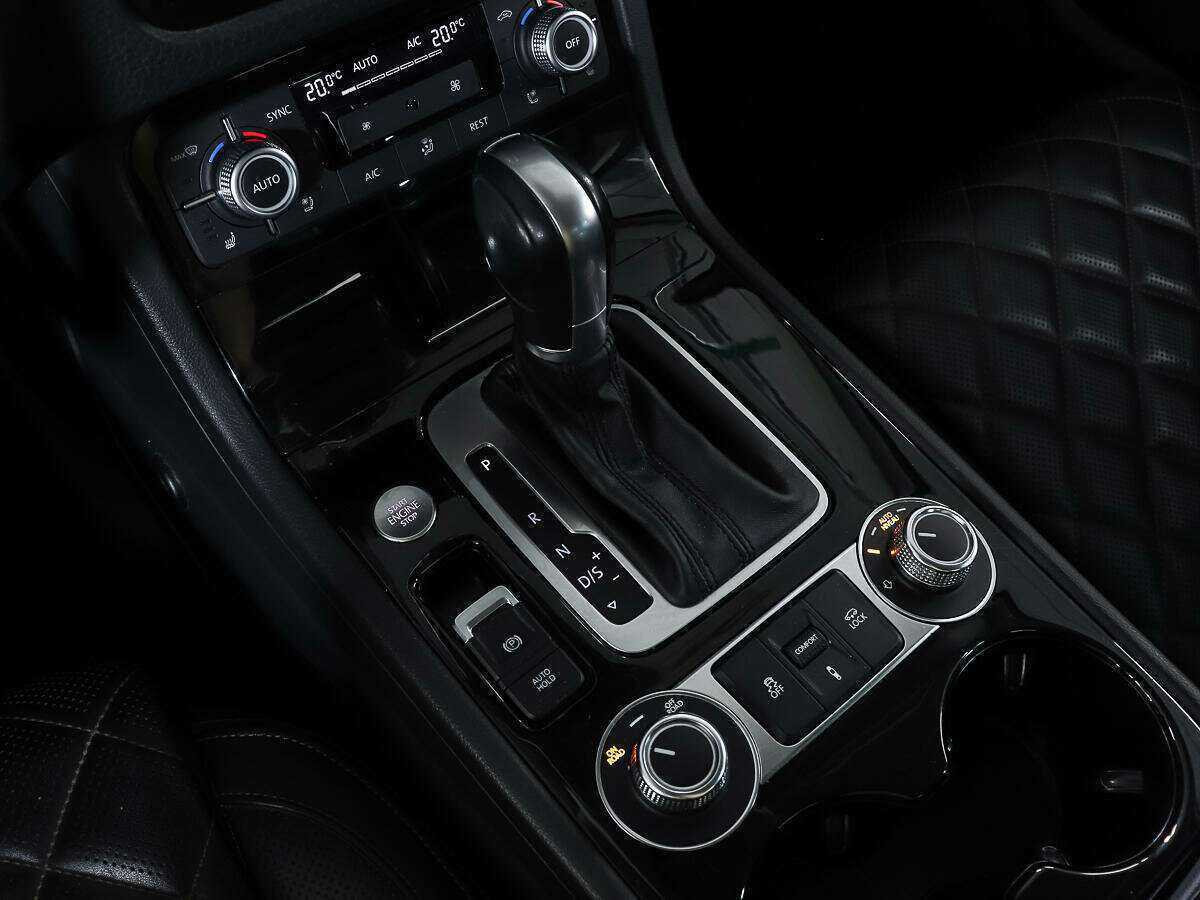 Купить Volkswagen Touareg, 2016, 91 000 км, фото №16
