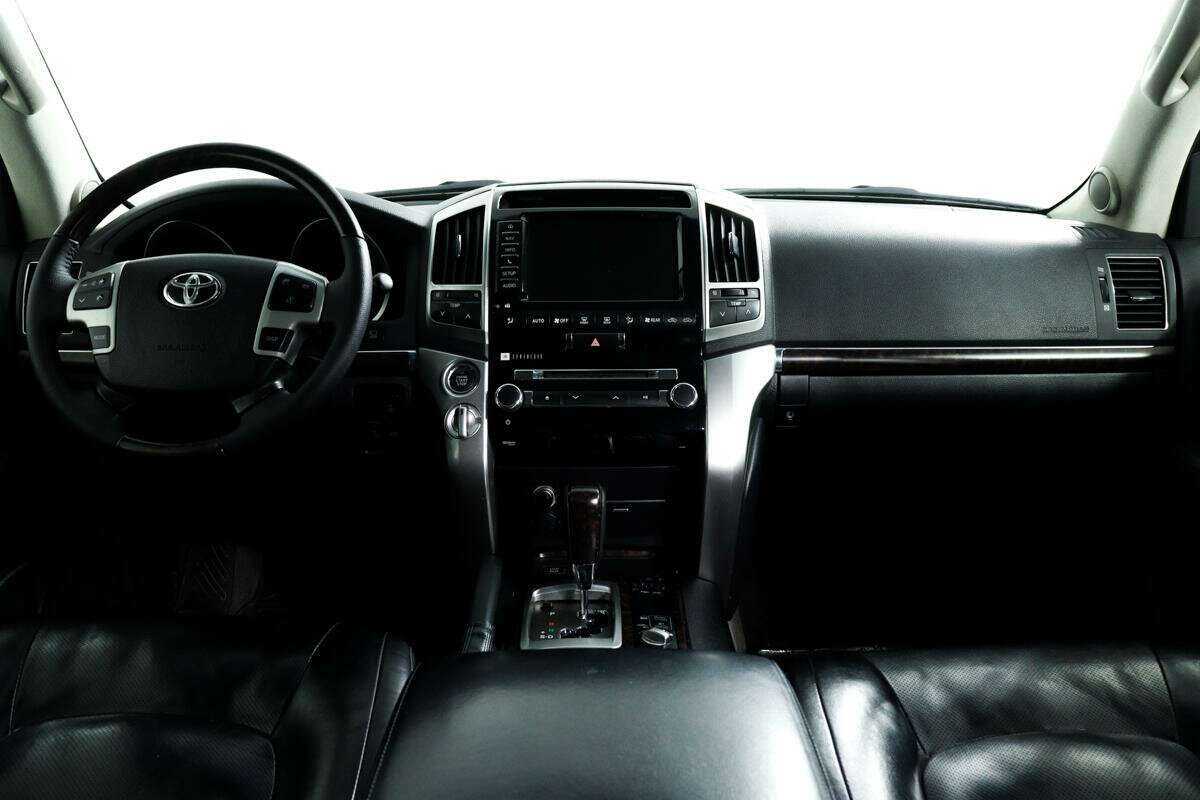 Купить Toyota Land Cruiser, 2012, 180 341 км, фото №11