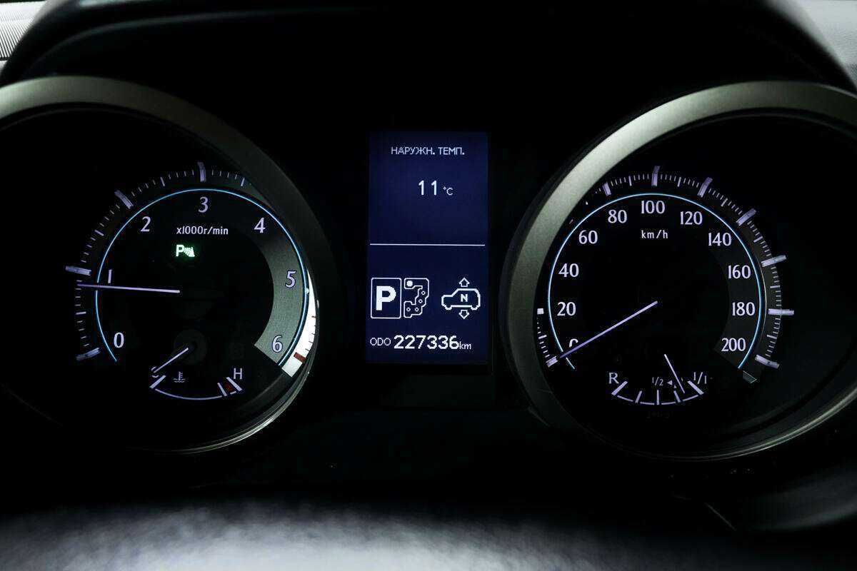 Купить Toyota Land Cruiser Prado, 2012, 227 336 км, фото №8