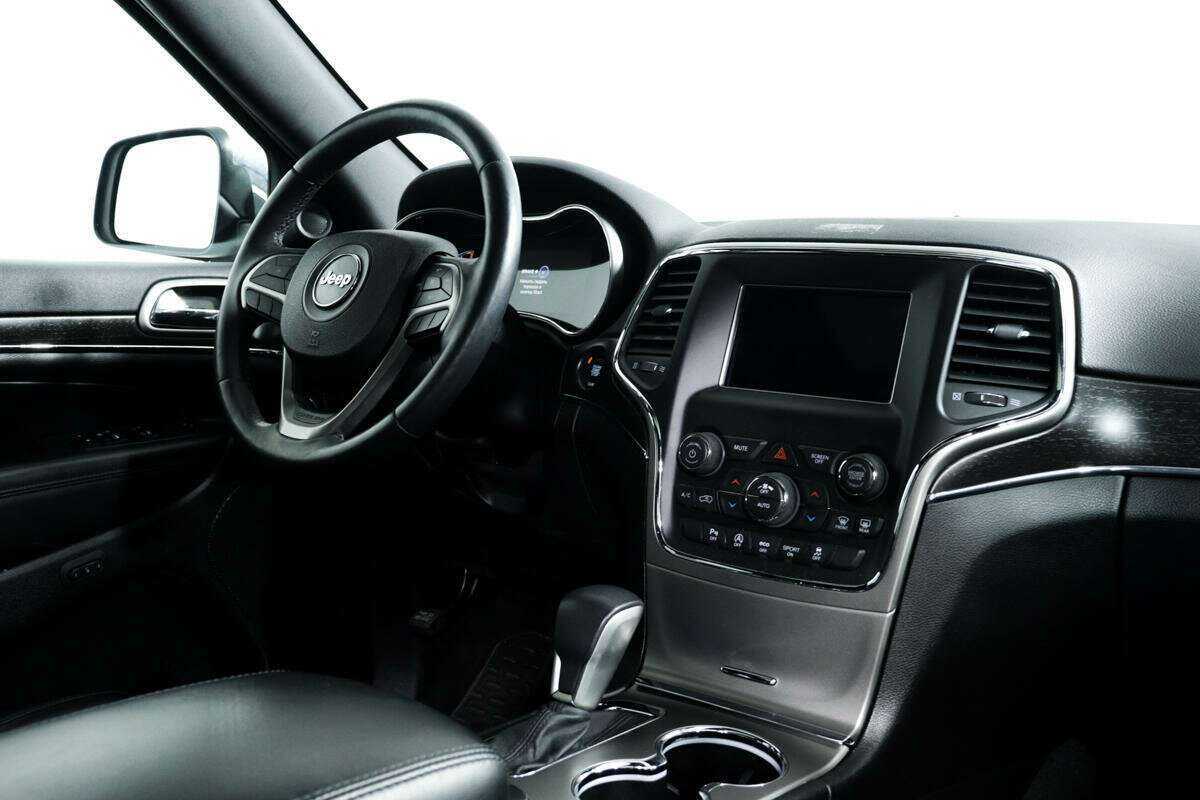 Купить Jeep Grand Cherokee, 2018, 57 394 км, фото №9