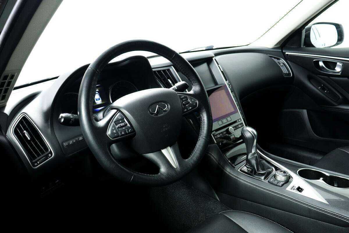 Купить Infiniti Q50, 2016, 34 480 км, фото №11