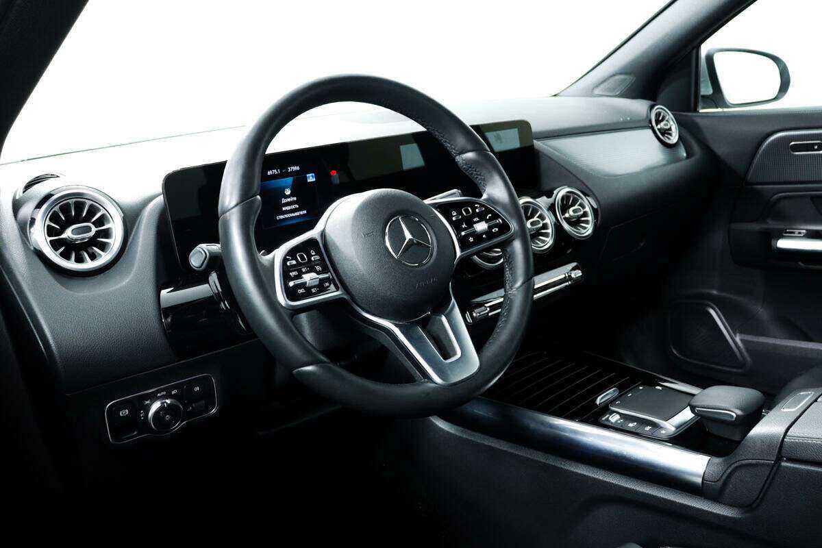 Купить Mercedes-Benz GLA 200, 2020, 32 987 км, фото №13