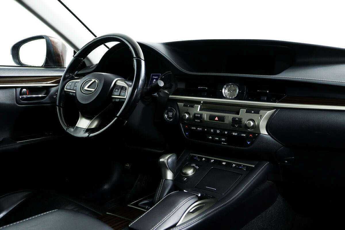 Купить Lexus ES 250, 2016, 88 639 км, фото №9