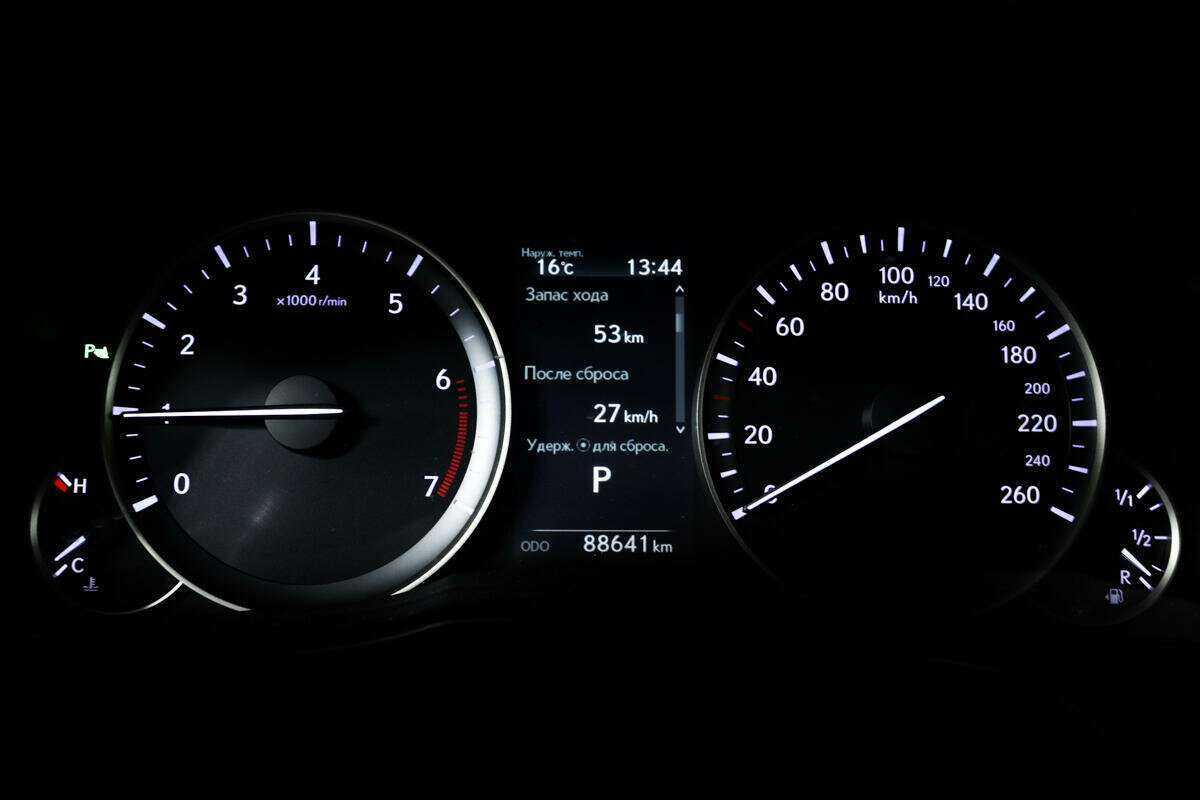 Купить Lexus ES 250, 2016, 88 639 км, фото №10