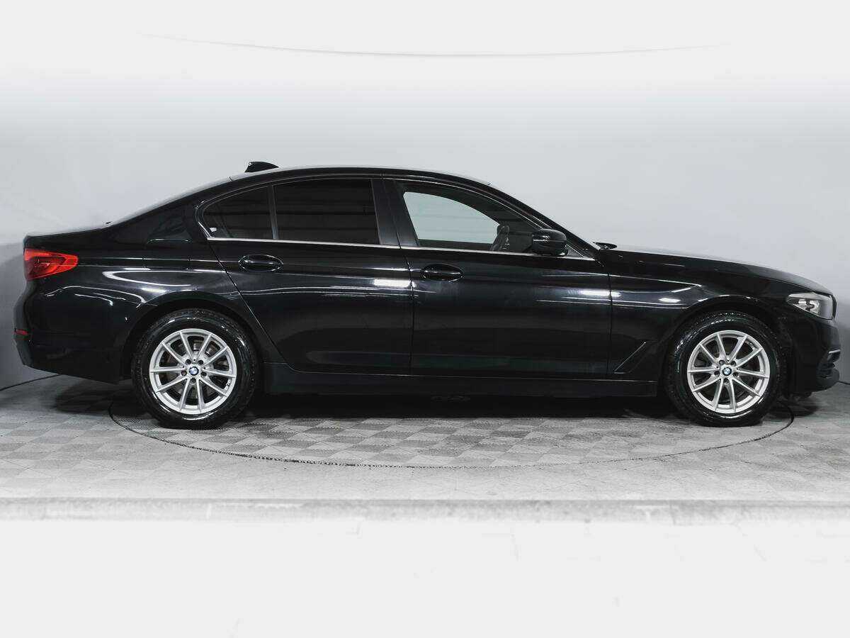 Купить BMW 5 серии 520d xDrive, 2019, 79 669 км, фото №4
