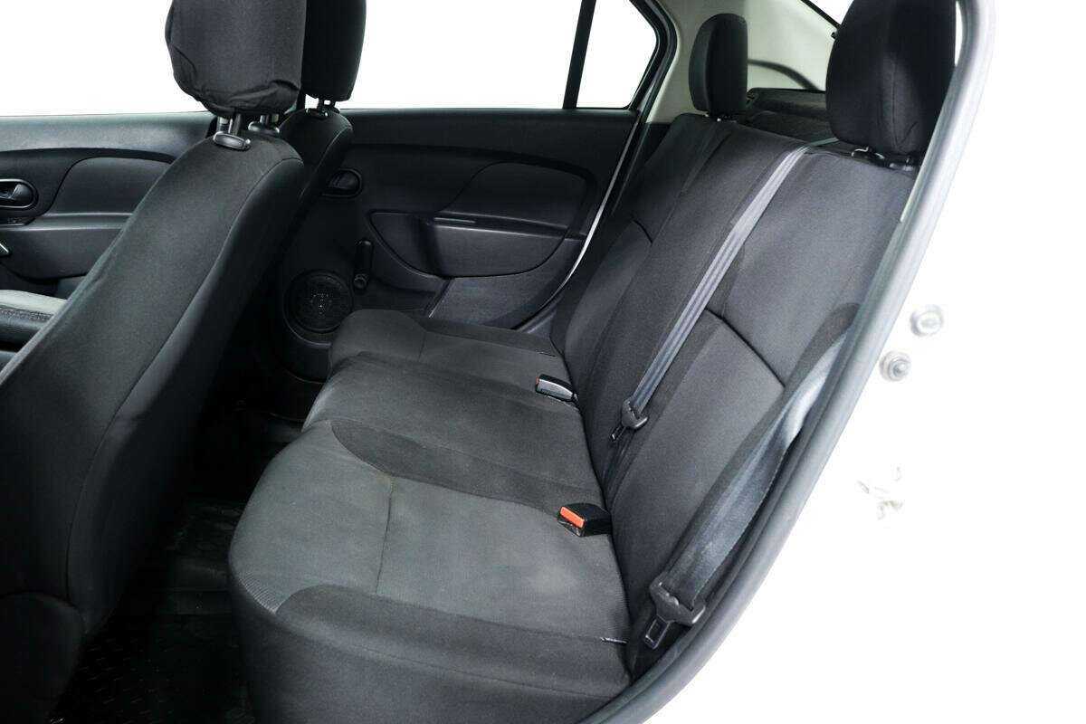 Купить Renault Logan, 2016, 121 131 км, фото №12