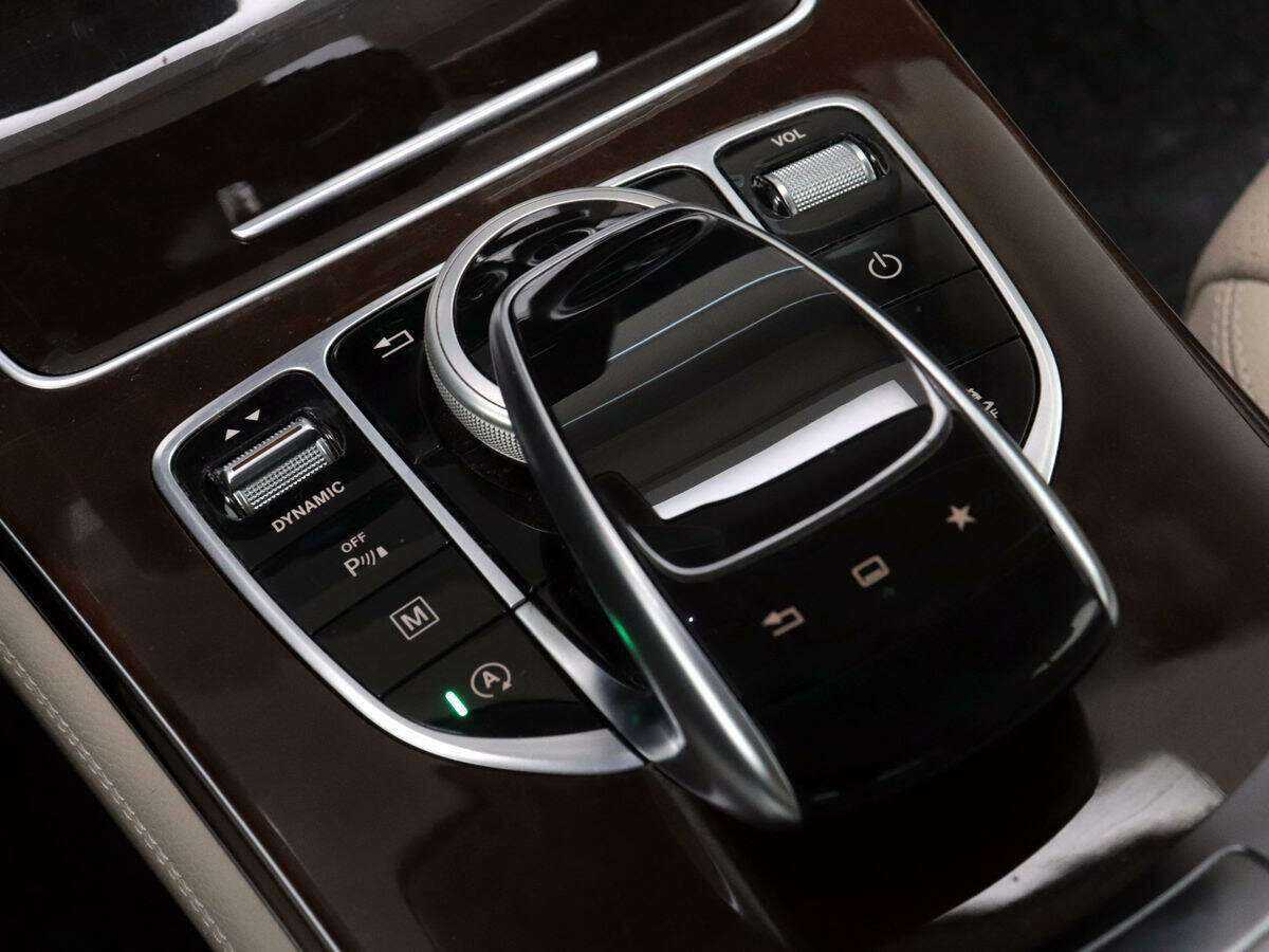 Купить Mercedes-Benz GLC 250, 2015, 36 210 км, фото №16