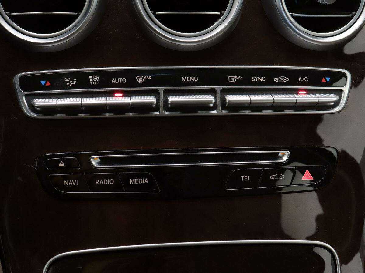 Купить Mercedes-Benz GLC 250, 2015, 36 210 км, фото №17