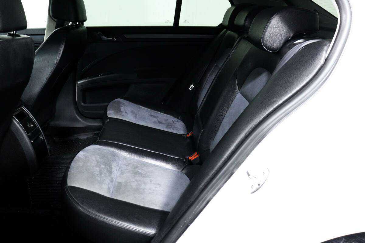 Купить Skoda Superb DSG, 2011, 266 398 км, фото №12