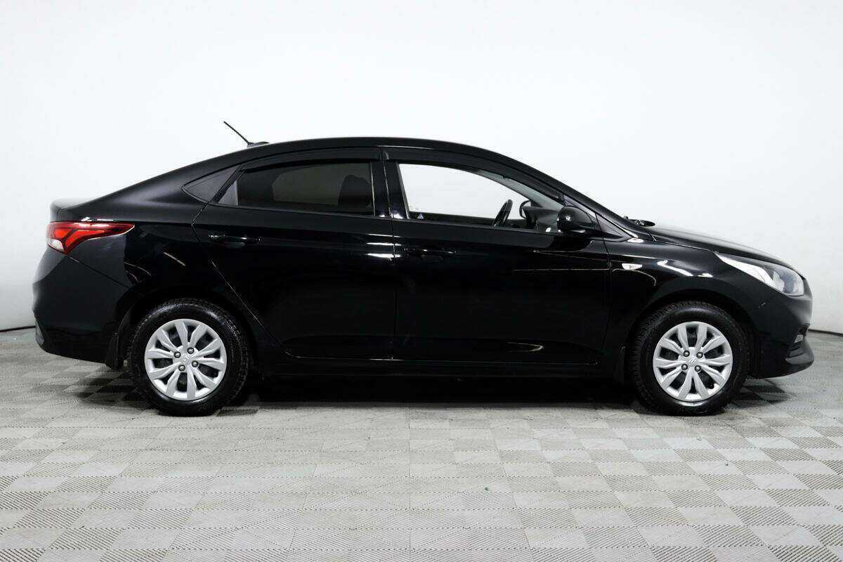 Купить Hyundai Solaris, 2019, 69 000 км, фото №4