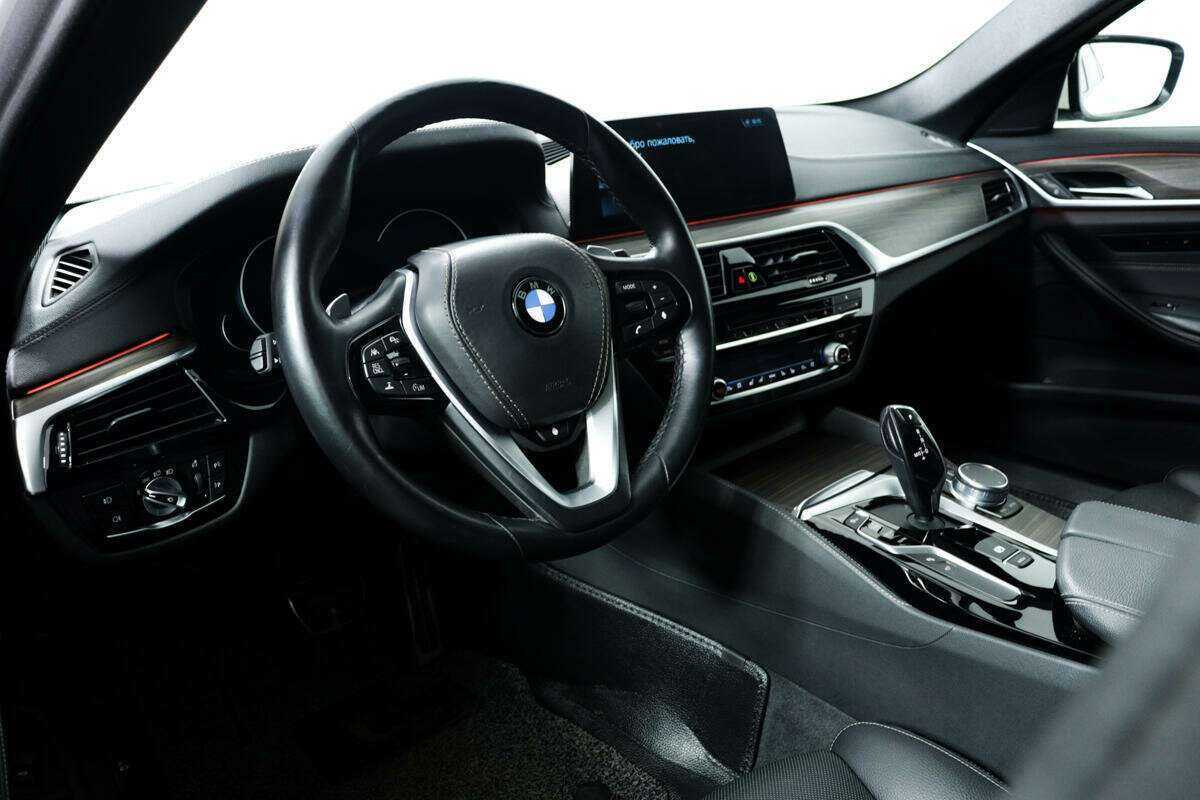 Купить BMW 5 серии 520d xDrive, 2017, 59 446 км, фото №13