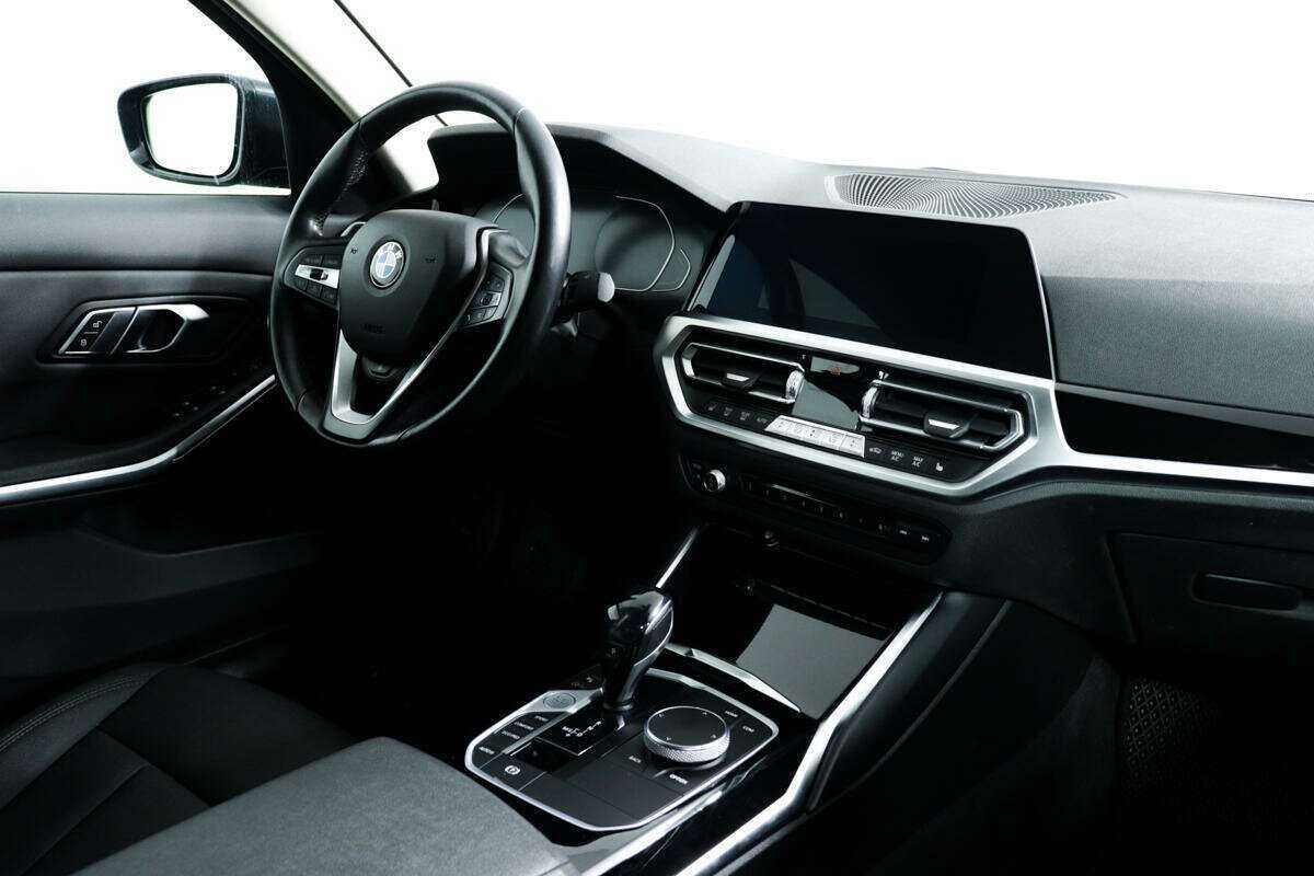 Купить BMW 3 серии 318d, 2021, 97 744 км, фото №9