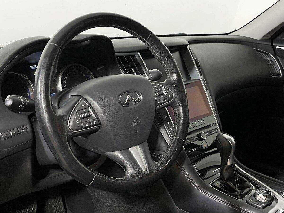 Купить Infiniti Q50, 2015, 111 573 км, фото №13
