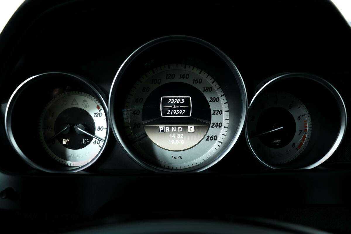 Купить Mercedes-Benz C-Класс 180 BlueEFFICIENCY, 2011, 219 596 км, фото №10