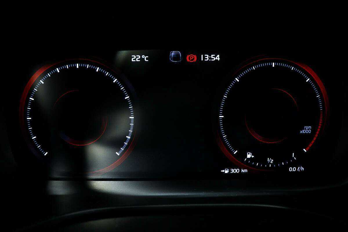 Купить Volvo XC60, 2018, 76 600 км, фото №10