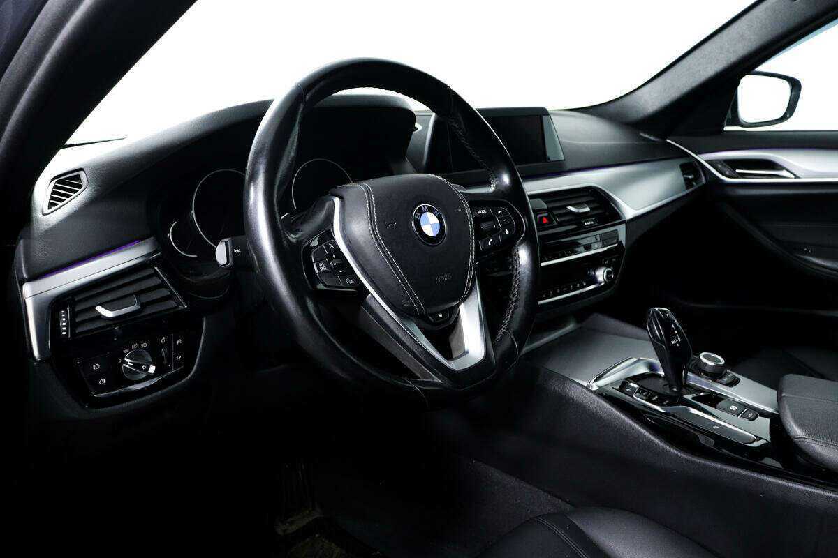 Купить BMW 5 серии 520i, 2019, 129 486 км, фото №13