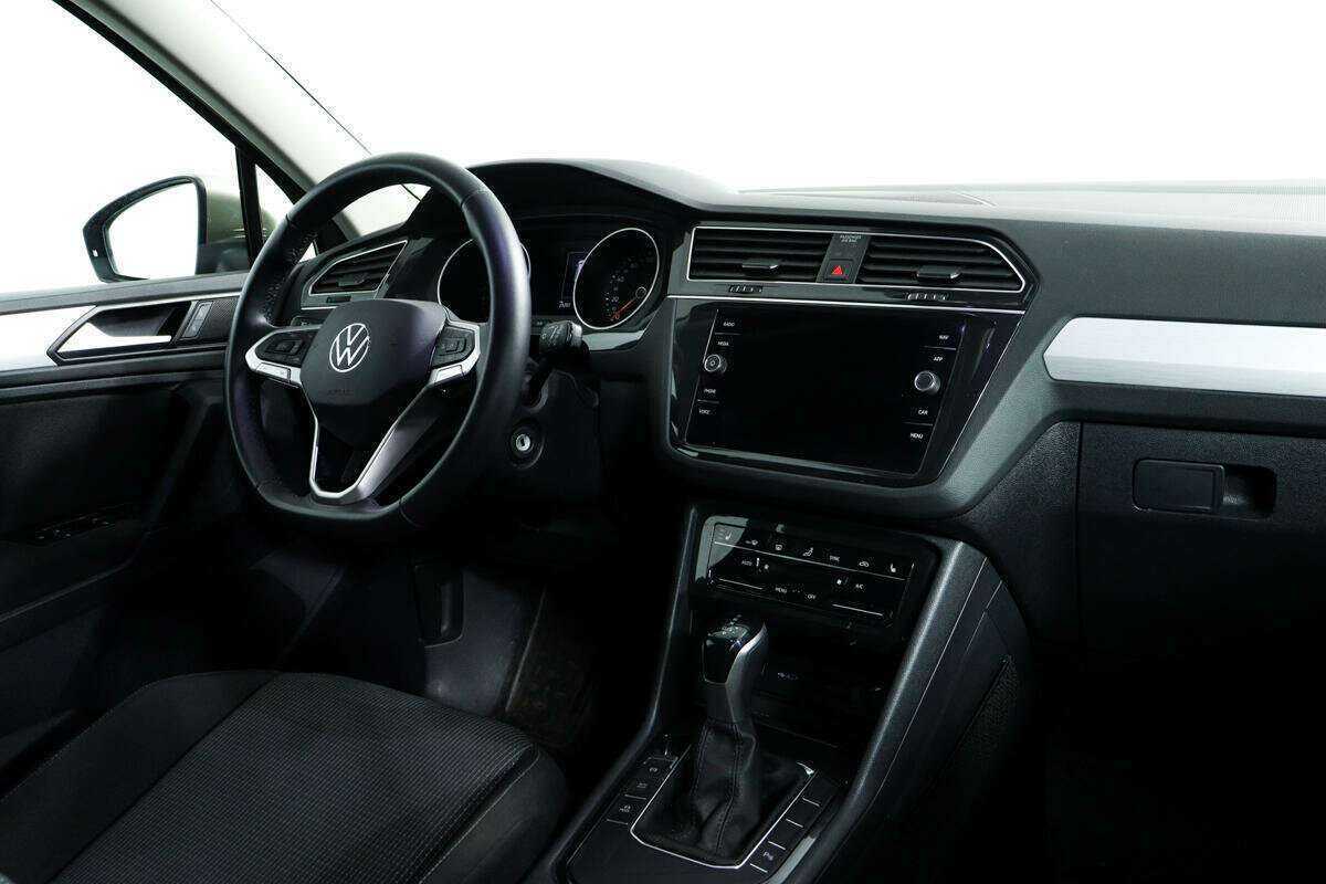 Купить Volkswagen Tiguan, 2021, 29 202 км, фото №9