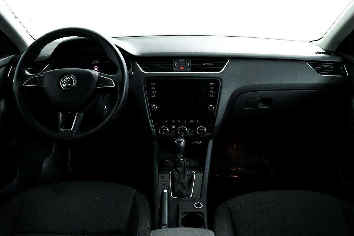 Купить Skoda Octavia, 2018, 56 795 км, фото №11
