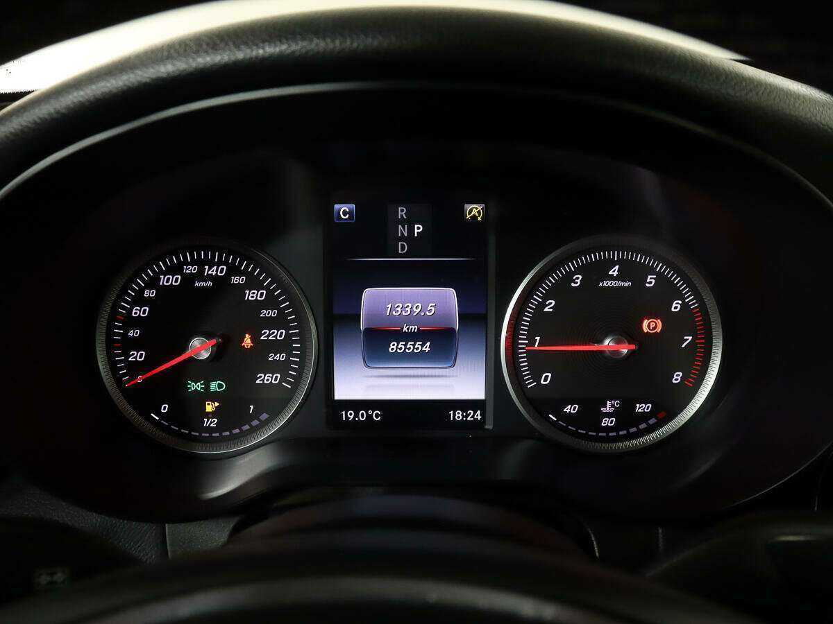 Купить Mercedes-Benz GLC 250, 2016, 85 600 км, фото №9