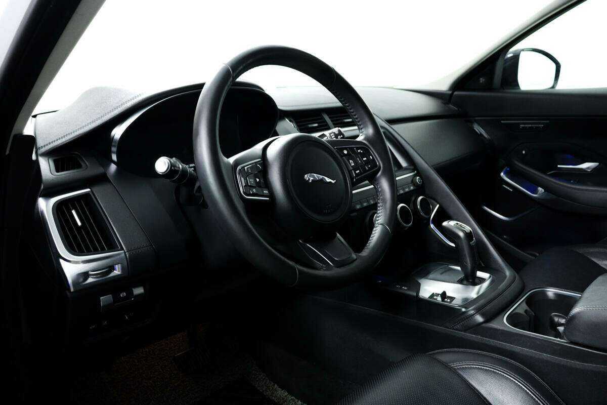 Купить Jaguar E-Pace, 2019, 57 312 км, фото №13