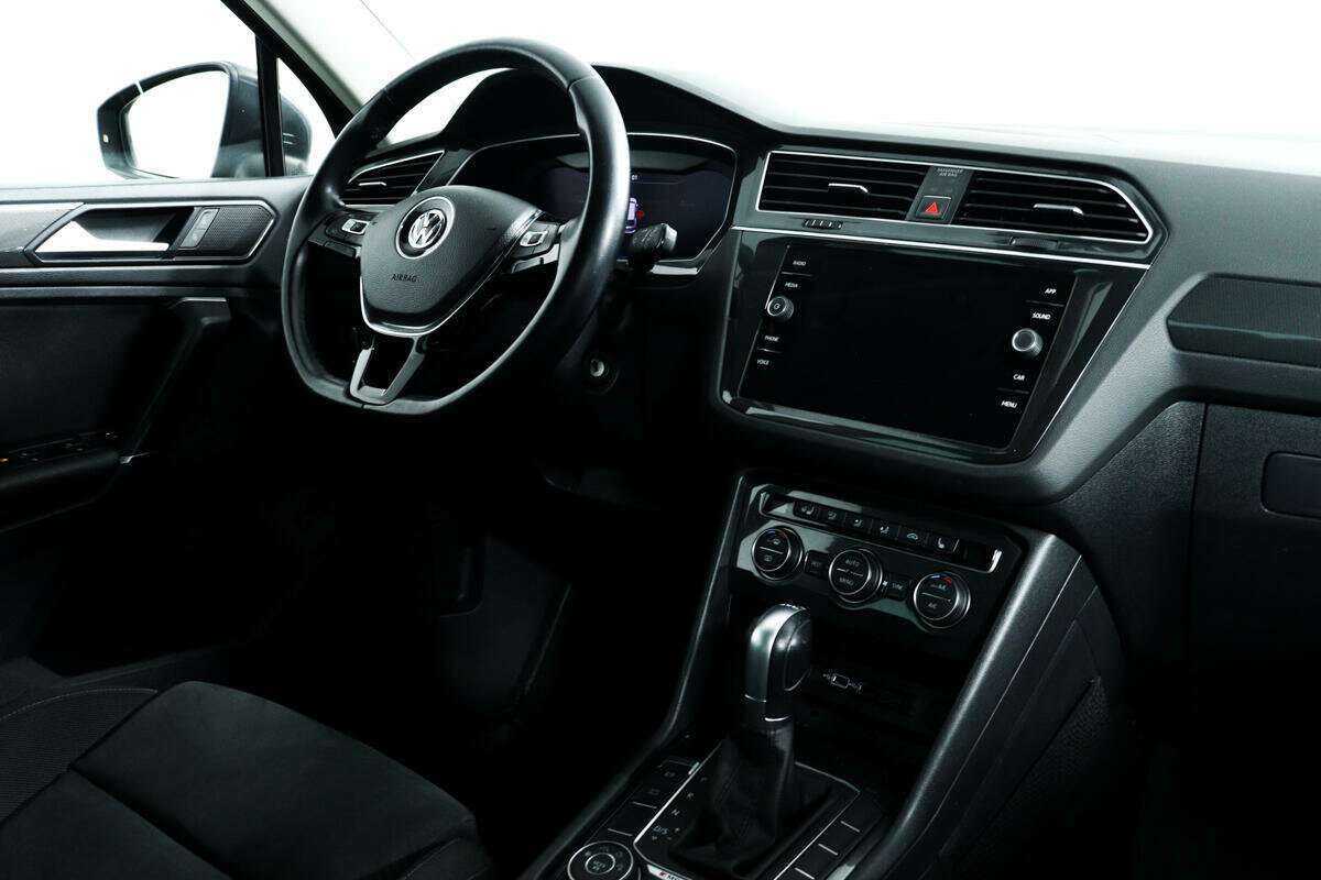 Купить Volkswagen Tiguan, 2018, 91 888 км, фото №9