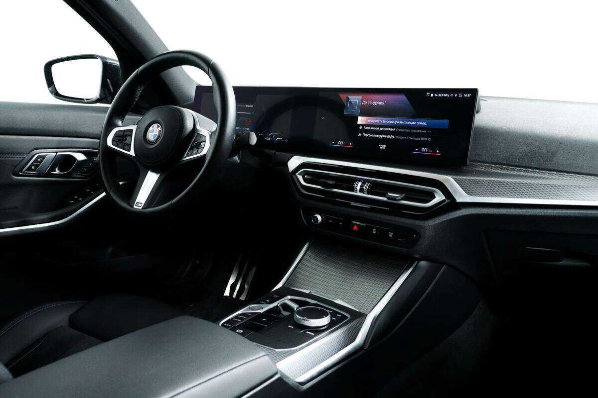 Купить BMW 3 серии 320i xDrive, 2022, 30 676 км, фото №9