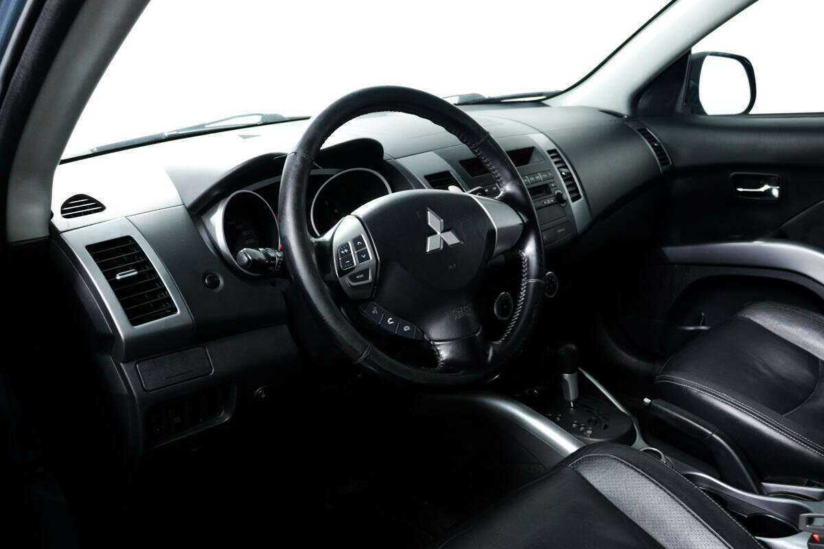 Купить Mitsubishi Outlander, 2008, 327 131 км, фото №13