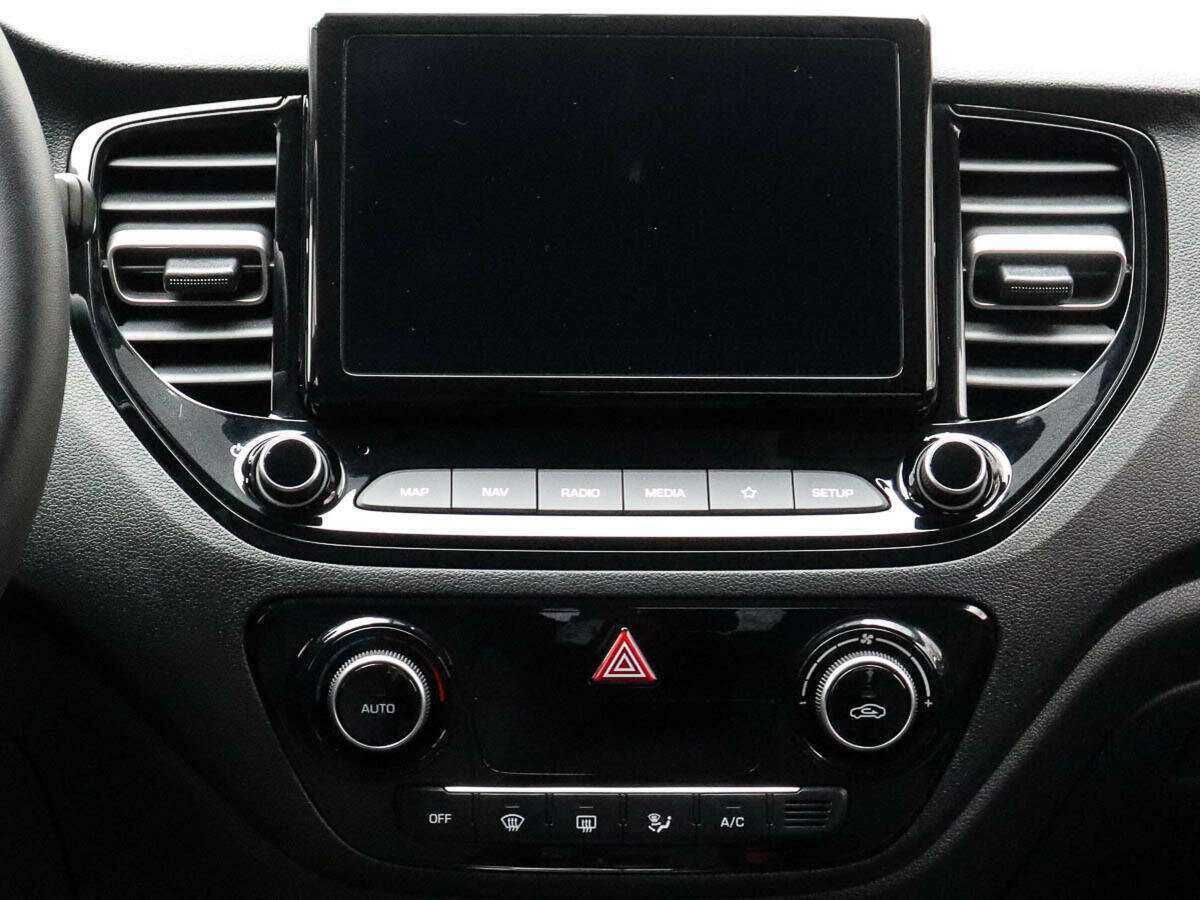 Купить Hyundai Solaris, 2021, 60 705 км, фото №10