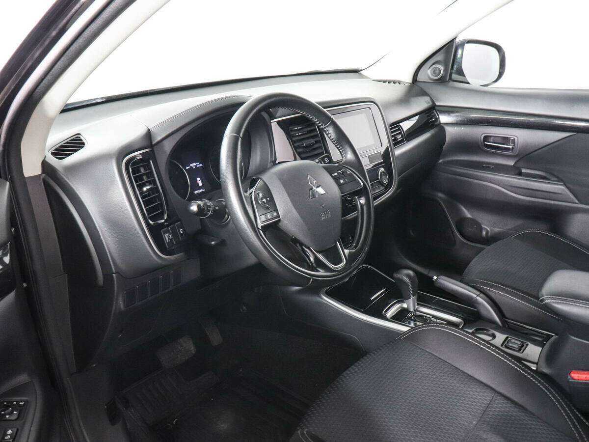 Купить Mitsubishi Outlander, 2018, 99 300 км, фото №9
