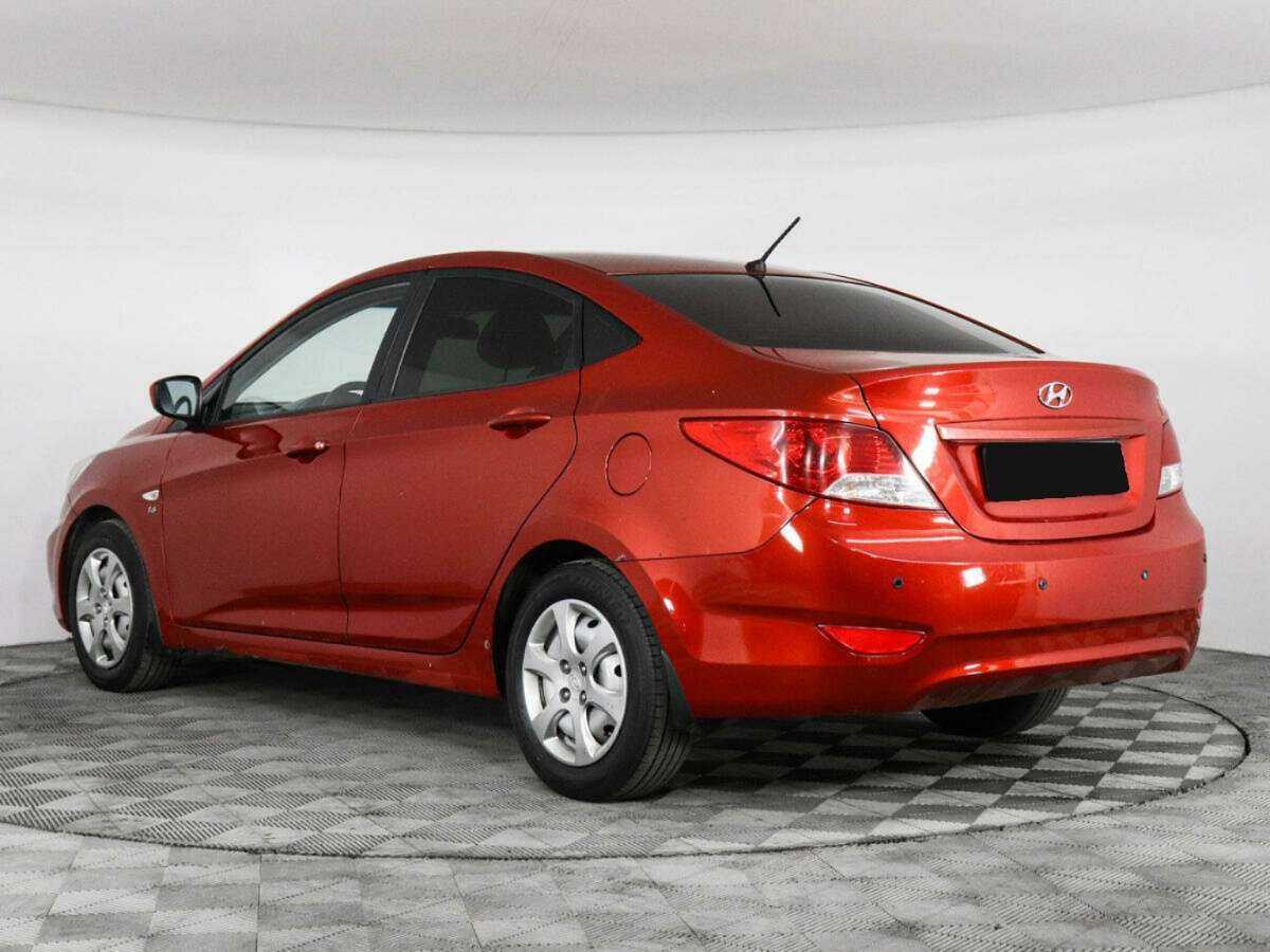Купить Hyundai Solaris, 2011, 198 500 км, фото №4
