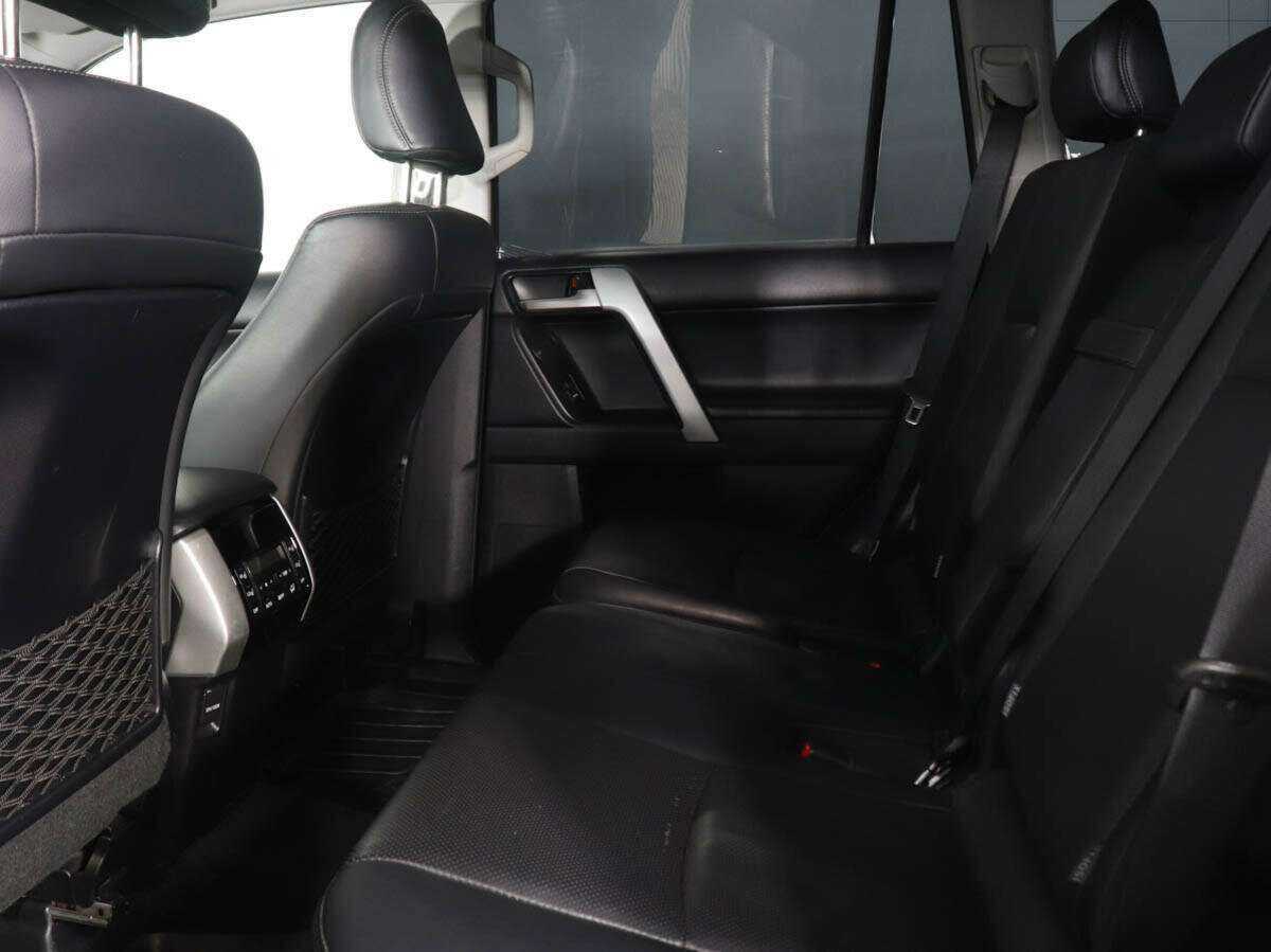 Купить Toyota Land Cruiser Prado, 2019, 71 000 км, фото №13