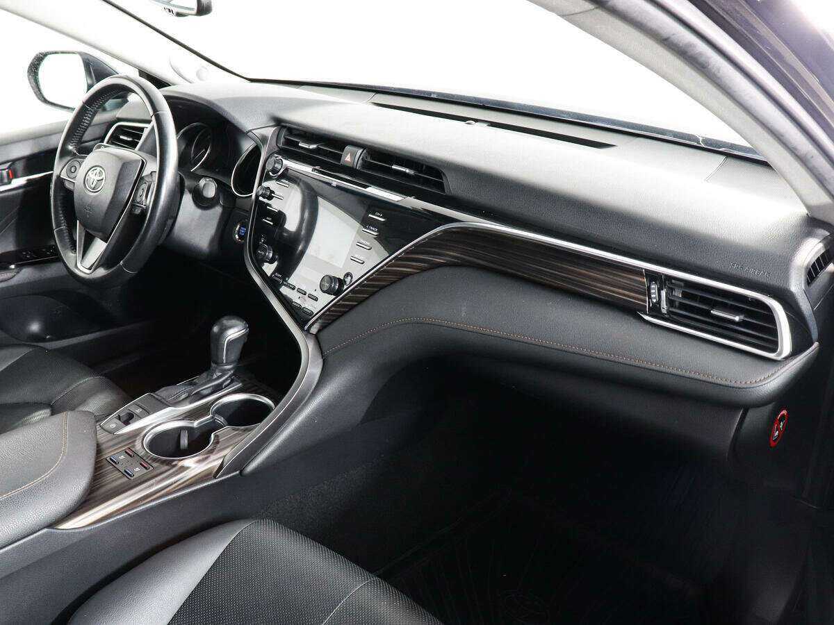 Купить Toyota Camry, 2018, 72 200 км, фото №10