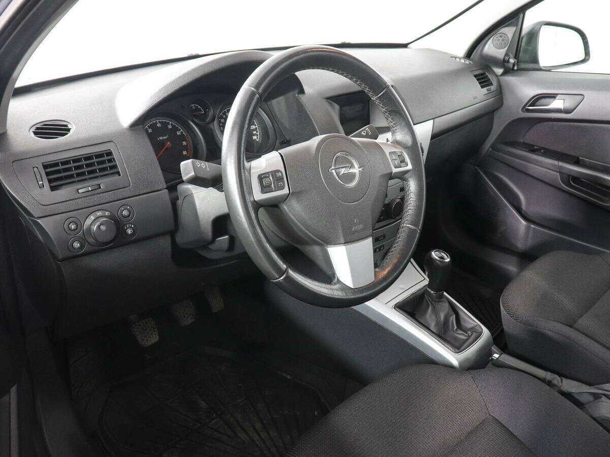 Купить Opel Astra, 2011, 108 975 км, фото №9