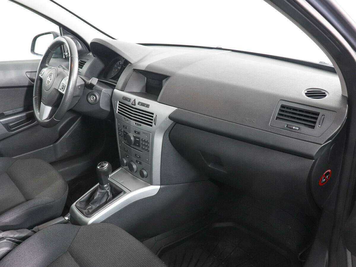 Купить Opel Astra, 2011, 108 975 км, фото №10