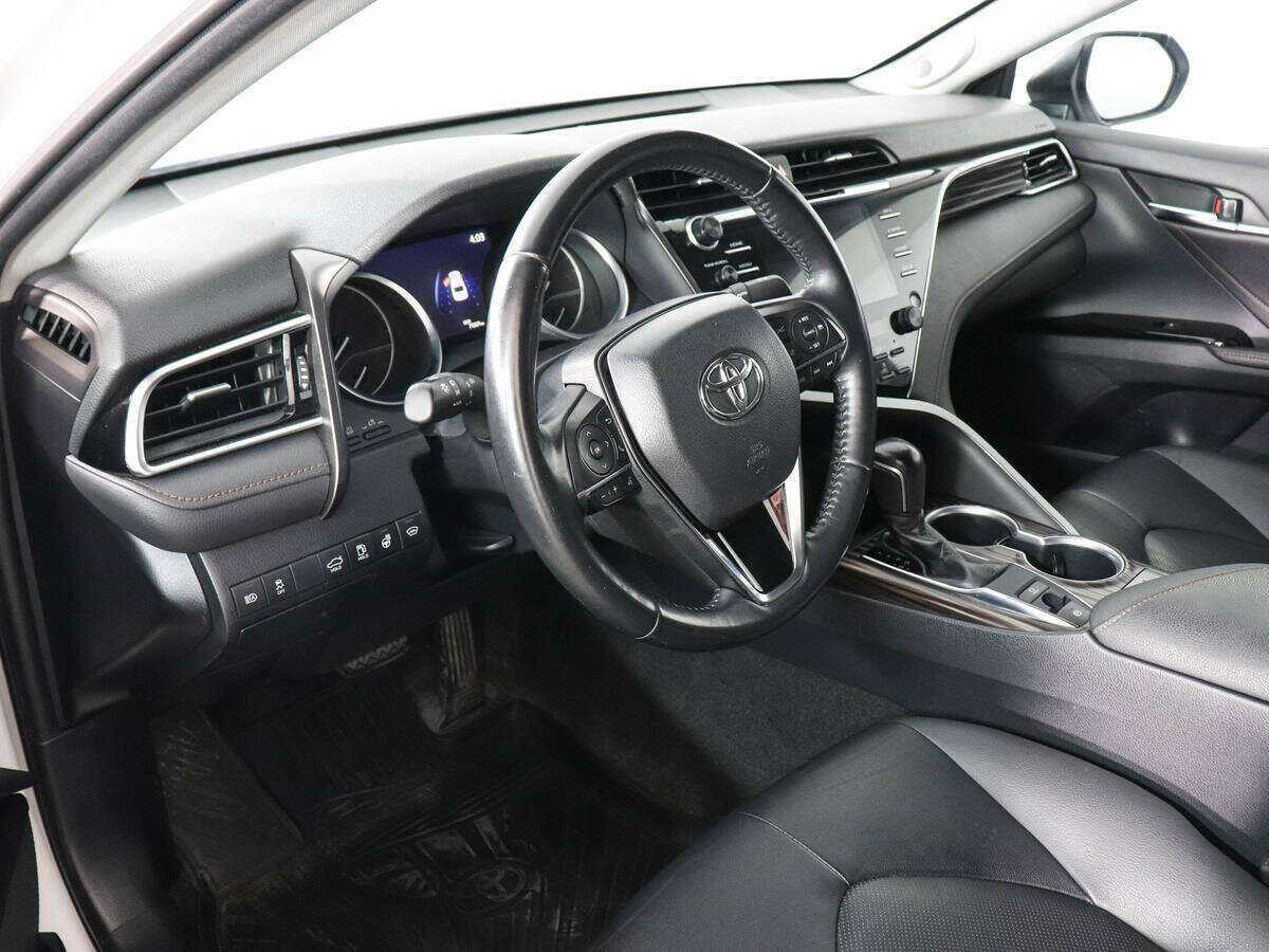 Купить Toyota Camry, 2020, 71 200 км, фото №8
