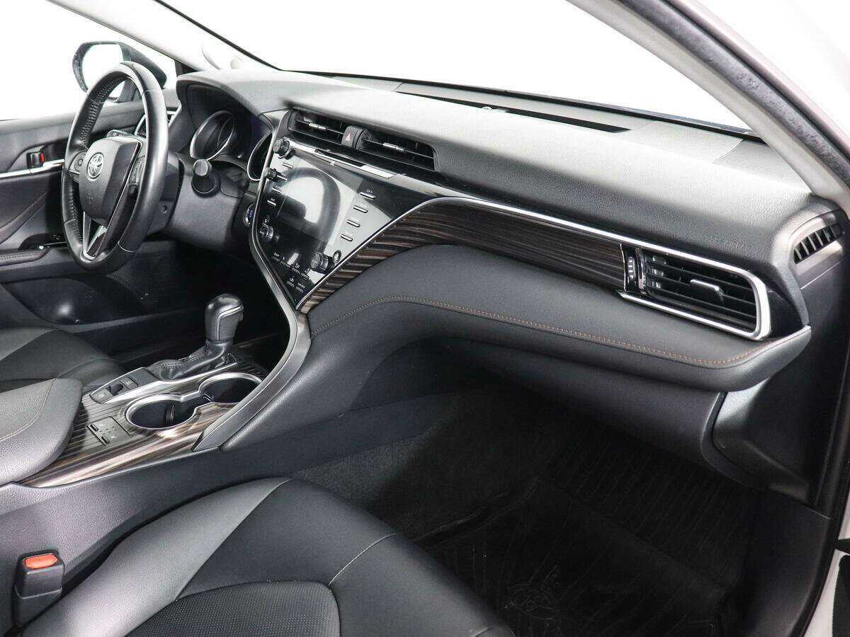 Купить Toyota Camry, 2020, 71 200 км, фото №9