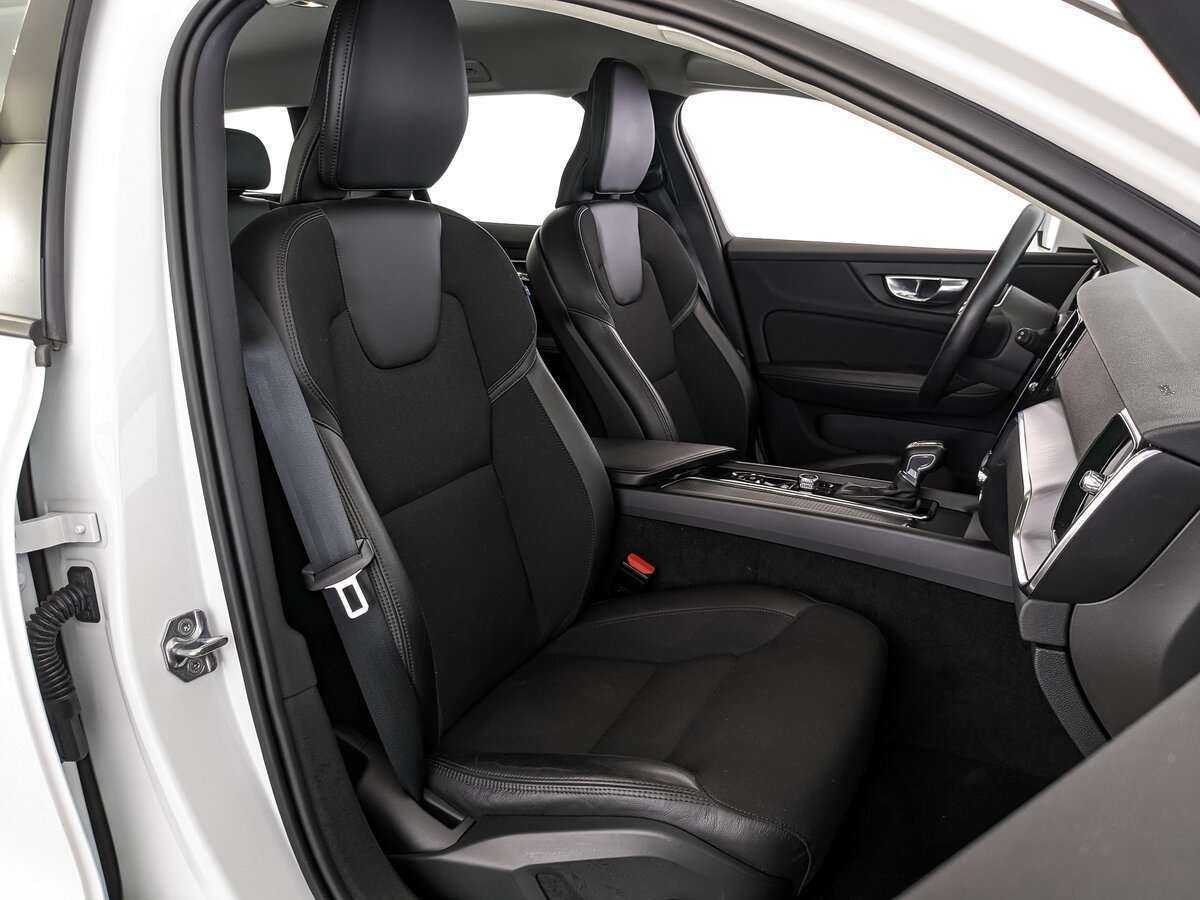 Купить Volvo V60 Cross Country, 2021, 24 957 км, фото №18