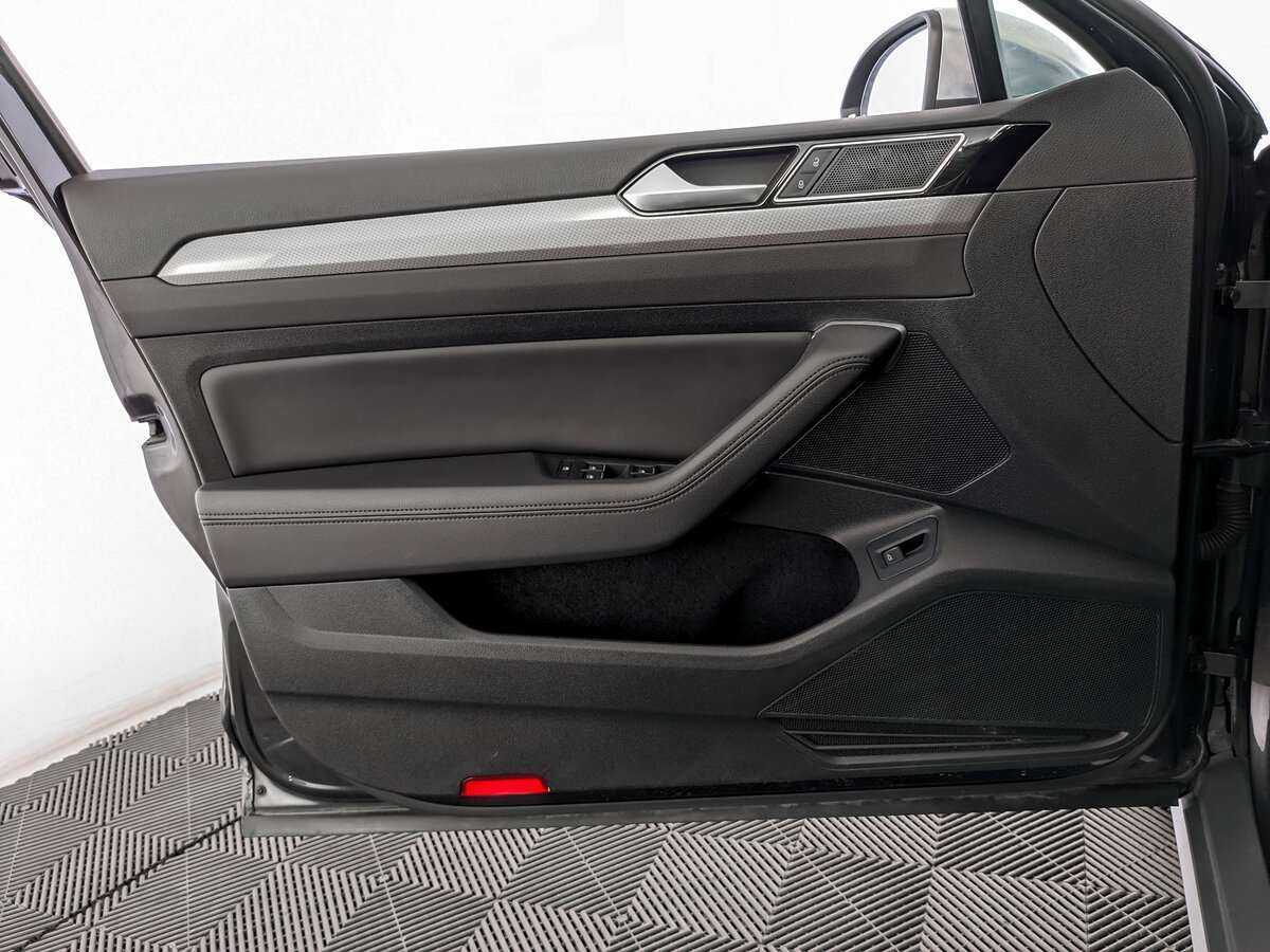 Купить Volkswagen Passat Alltrack, 2018, 188 183 км, фото №19