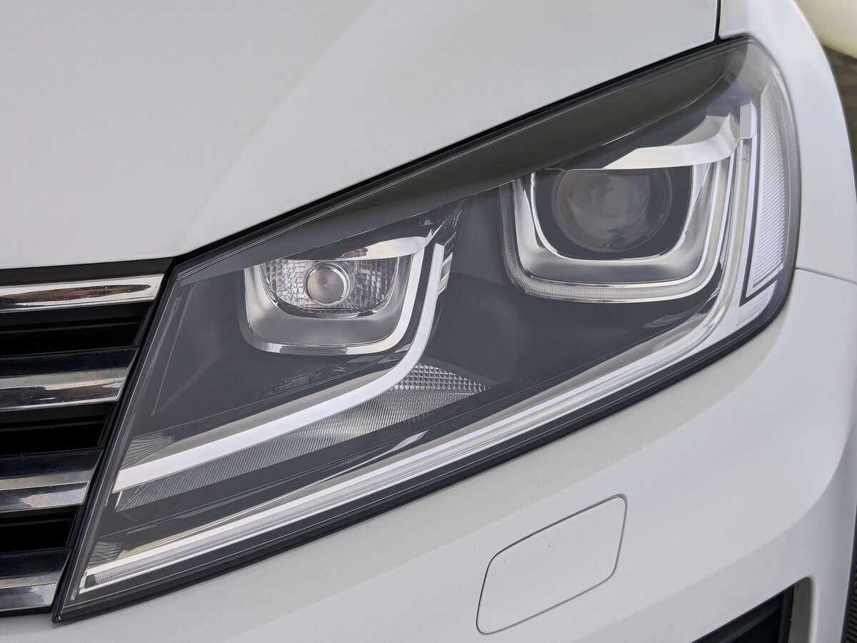 Купить Volkswagen Touareg, 2017, 111 483 км, фото №11