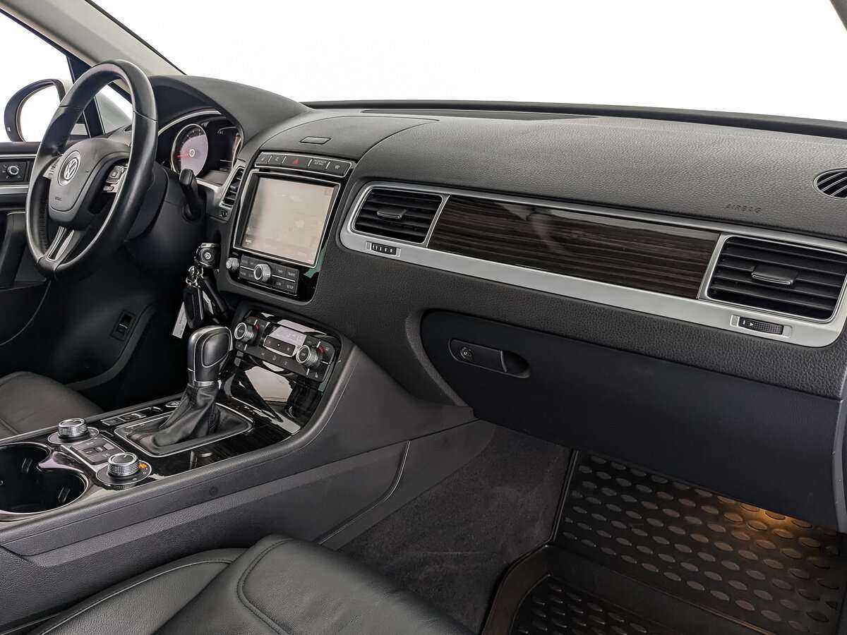 Купить Volkswagen Touareg, 2017, 111 483 км, фото №13