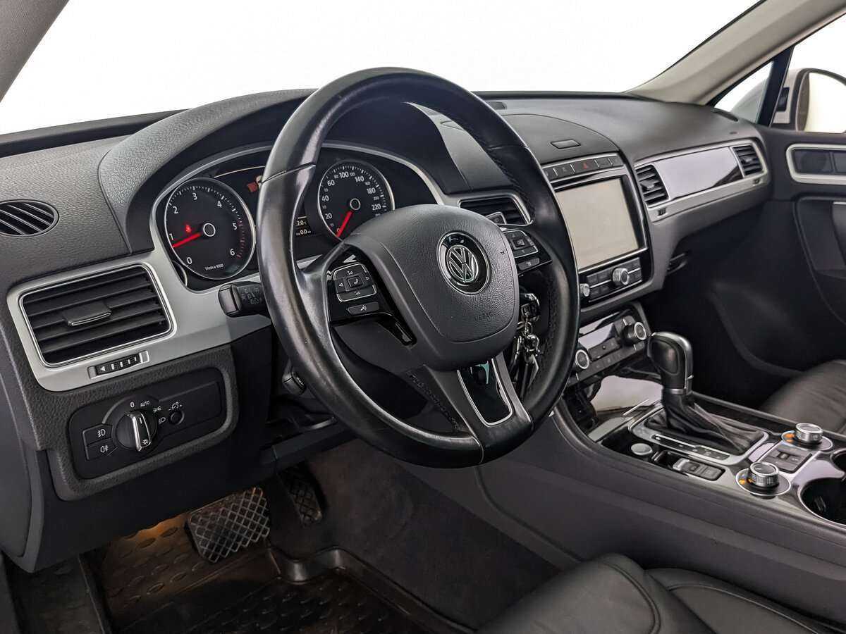 Купить Volkswagen Touareg, 2017, 111 483 км, фото №15