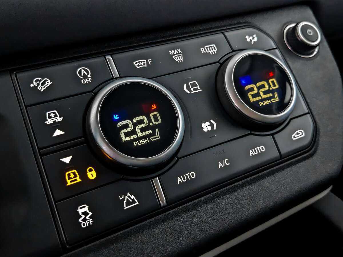 Купить Land Rover Defender 110, 2021, 71 334 км, фото №20