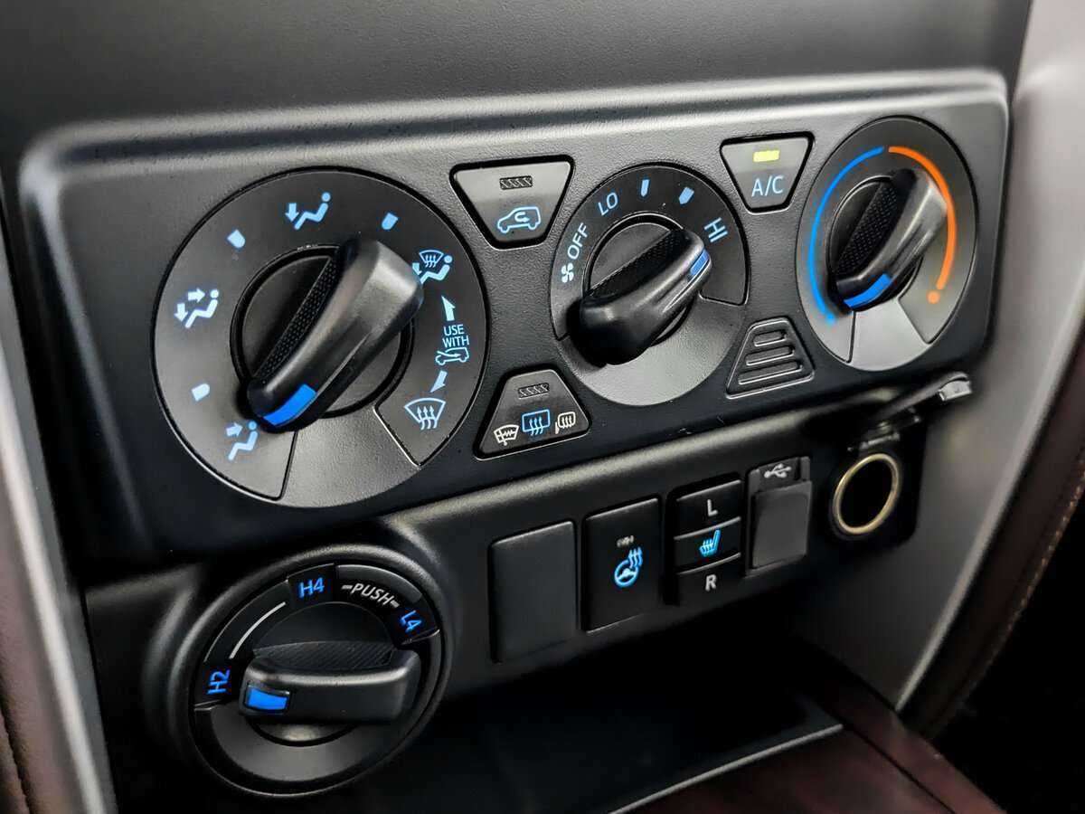 Купить Toyota Fortuner, 2018, 57 388 км, фото №21