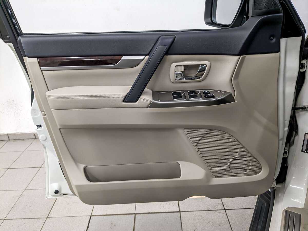 Купить Mitsubishi Pajero, 2019, 12 545 км, фото №15