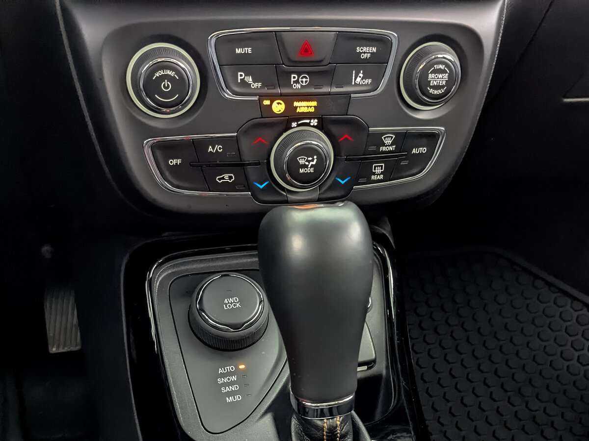 Купить Jeep Compass, 2021, 9 815 км, фото №23