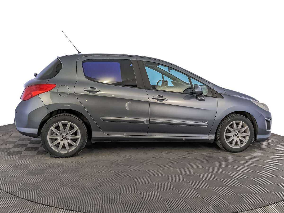Купить Peugeot 308, 2011, 114 000 км, фото №4