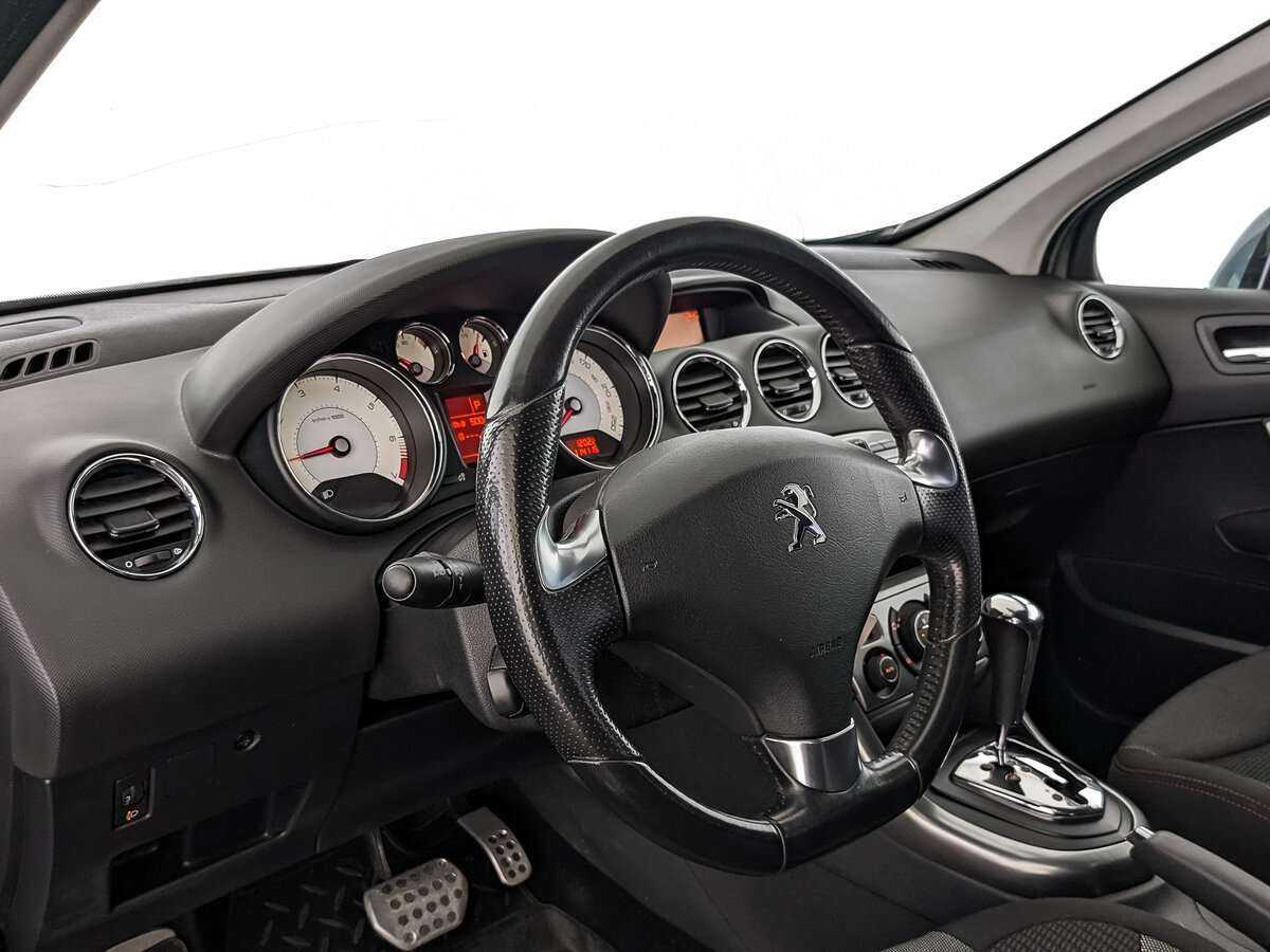 Купить Peugeot 308, 2011, 114 000 км, фото №11